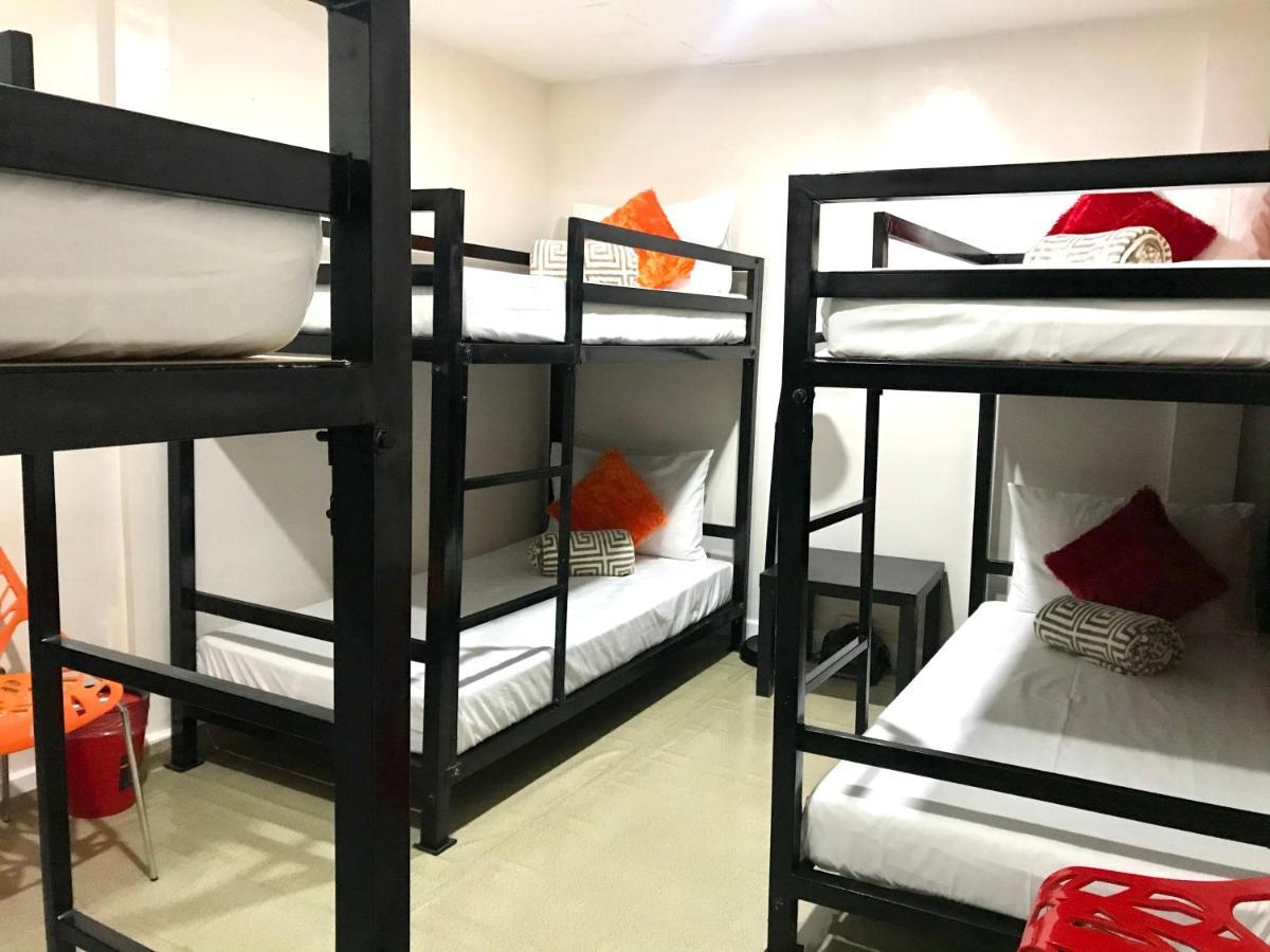 Halfway House Hostel Mactan Cebu Airport Μακτάν Εξωτερικό φωτογραφία