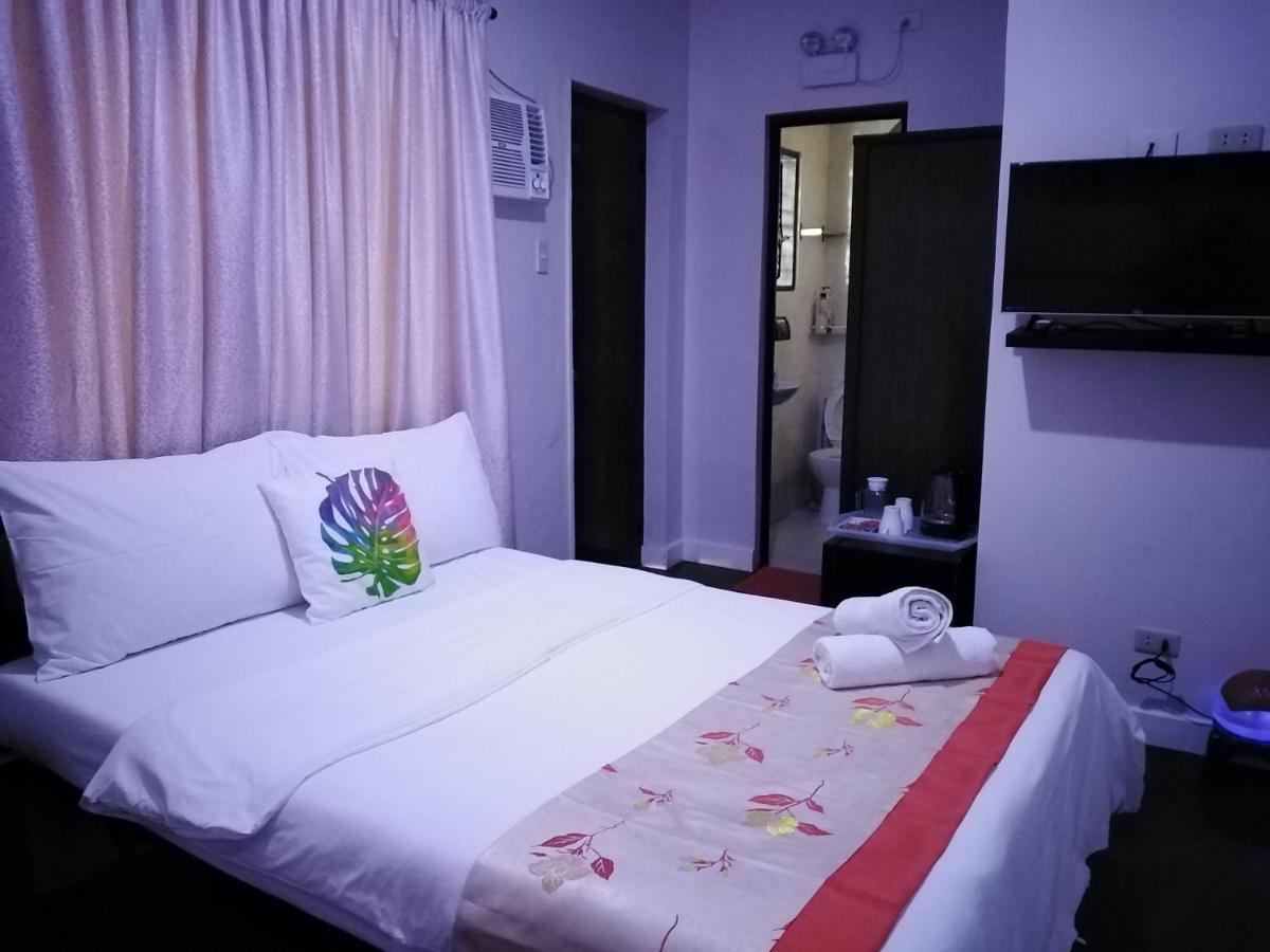 Halfway House Hostel Mactan Cebu Airport Μακτάν Εξωτερικό φωτογραφία