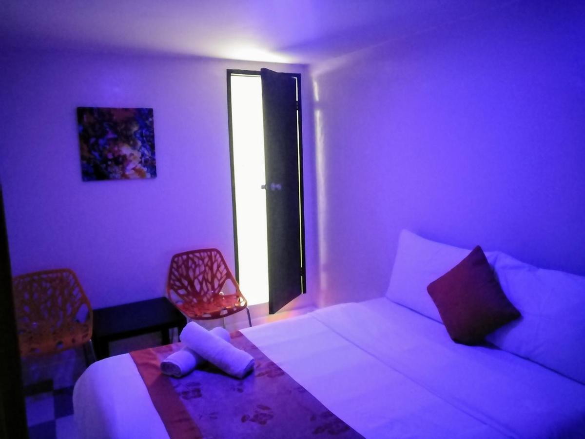 Halfway House Hostel Mactan Cebu Airport Μακτάν Εξωτερικό φωτογραφία