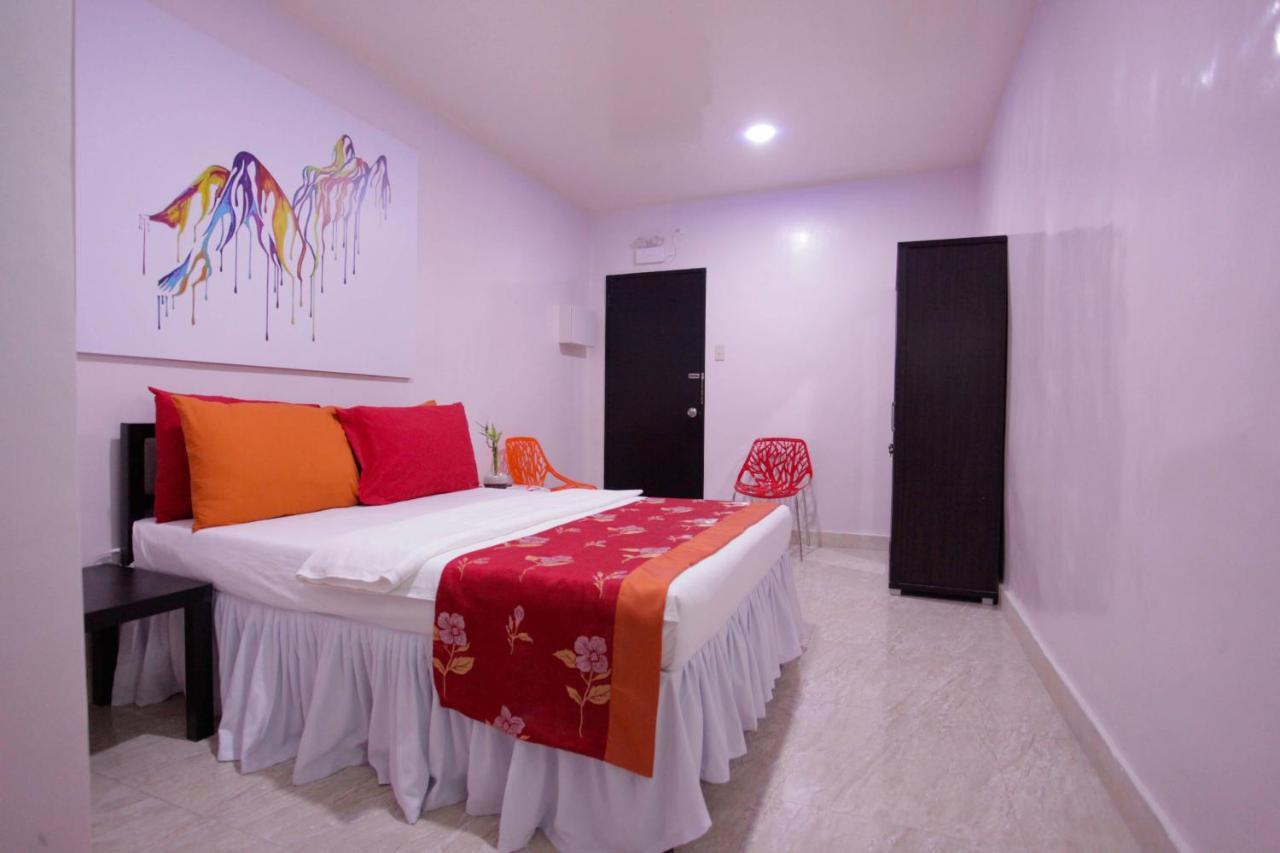 Halfway House Hostel Mactan Cebu Airport Μακτάν Εξωτερικό φωτογραφία