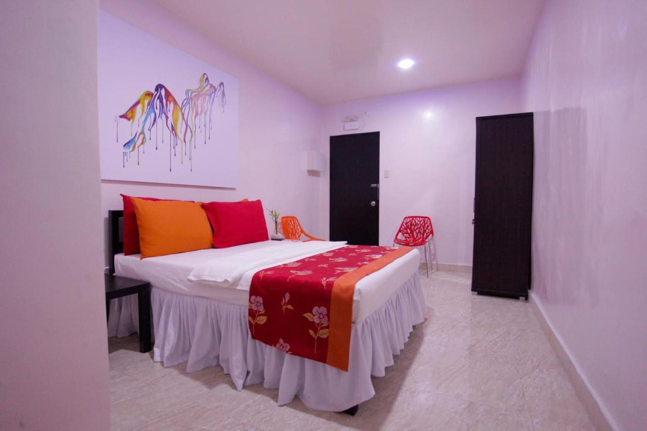 Halfway House Hostel Mactan Cebu Airport Μακτάν Εξωτερικό φωτογραφία