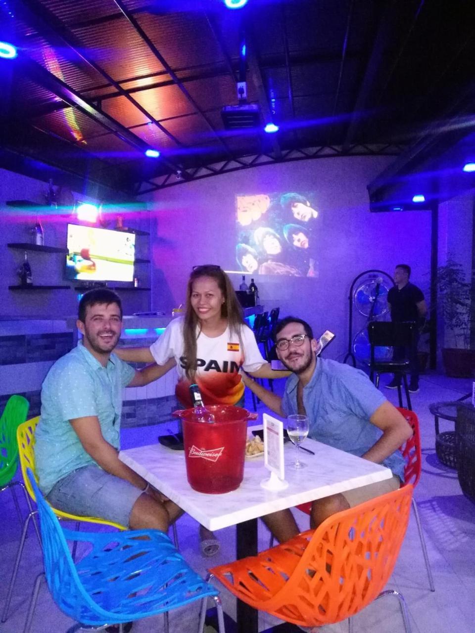 Halfway House Hostel Mactan Cebu Airport Μακτάν Εξωτερικό φωτογραφία